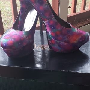 Carlos by Santana Destiny Fig Floral Platform heel